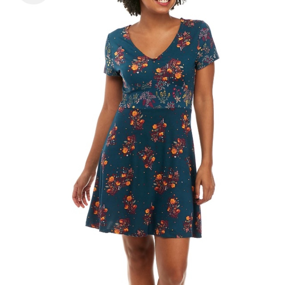 ☀️Beautiful green floral dress